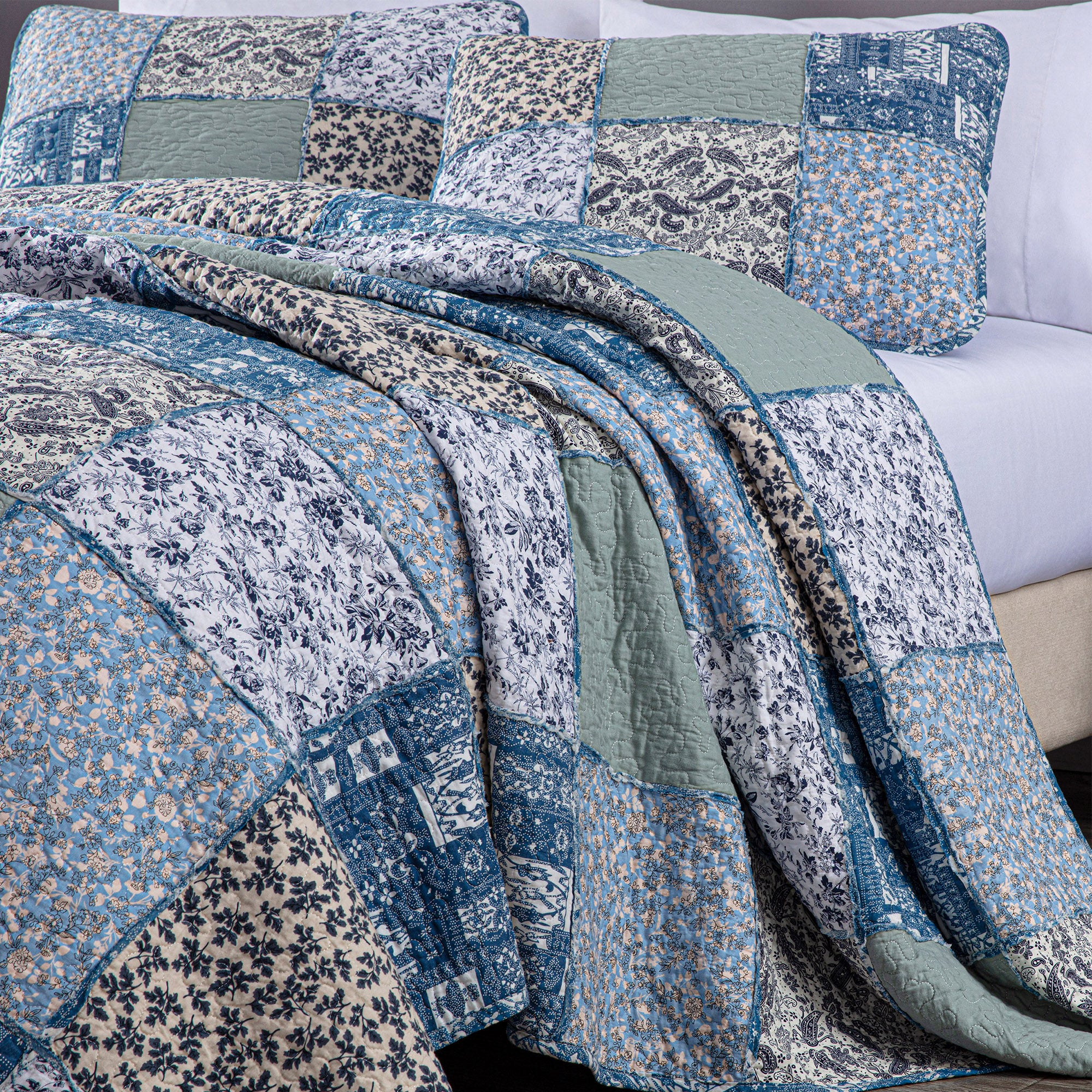 100% Cotton Quilts with Real Patchwork Stitching, All Season Vintage Farmhouse Reversible Floral Bedspread Set + 2 Shams, kingsleytrend, Quilt Set, patchwork-quilt, MCF, quilt, kingsleytrend